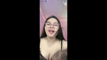 Kakak Manies Tetek Gede Sexy Binal Menggoda Pascol Idaman