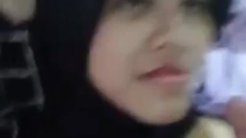 Cewek Jilbab Lugu Polos Disuruh Apa Aja Doi Nurut