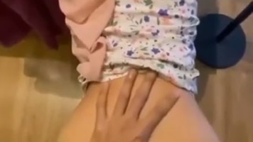 Ukhty Cantik Berjilbab Sepong Kontol