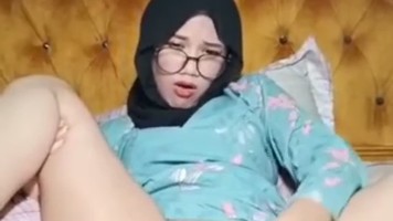 Jilbab Hitam Kacamata Colmek Mastrubasi Binal
