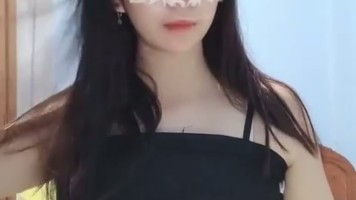 Anin Gadis Cantik Mempesona Remas Payudara